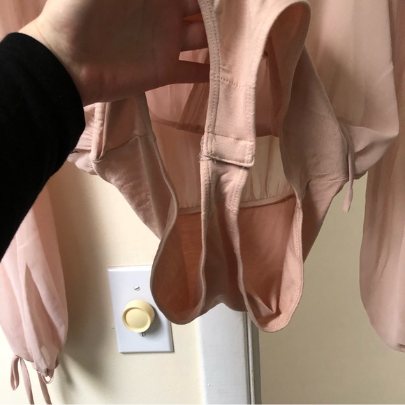 Forever 21 contemporary self tie bodysuit sheer blouse 🪷 blush pink 🪷 Large 🪷 - Picture 9 of 9